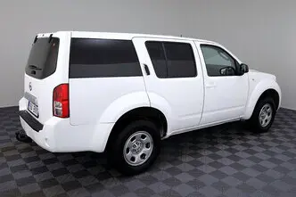 Nissan Pathfinder, 2.5, 126 kW, дизель, механическая, полный привод