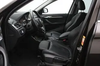 BMW X1, 2.0, 141 kW, bensiin, automaat, esivedu