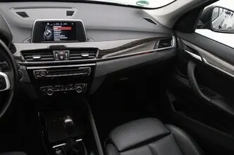 BMW X1, 2.0, 141 kW, bensiin, automaat, esivedu