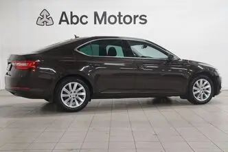 Škoda Superb, 2.0, 110 kW, дизель, автомат, передний привод