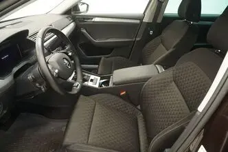 Škoda Superb, 2.0, 110 kW, дизель, автомат, передний привод