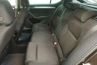 Škoda Superb, 2.0, 110 kW, дизель, автомат, передний привод
