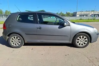 Volkswagen Golf, 1.6, 75 kW, bensiin, manuaal, esivedu