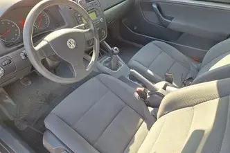 Volkswagen Golf, 1.6, 75 kW, bensiin, manuaal, esivedu