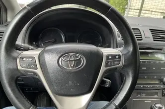 Toyota Avensis, 2.0, 93 kW, дизель, механическая, передний привод