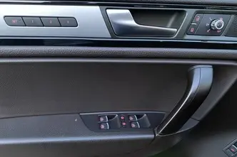 Volkswagen Touareg, 3.0, 180 kW, diesel, automatic, four-wheel drive