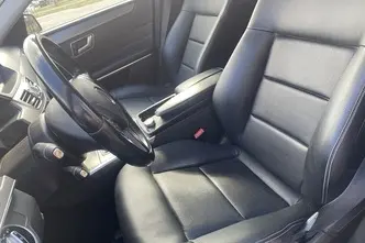 Mercedes-Benz E 220, 2.1, 125 kW, diesel, manual, rear-wheel drive