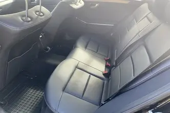 Mercedes-Benz E 220, 2.1, 125 kW, diesel, manual, rear-wheel drive