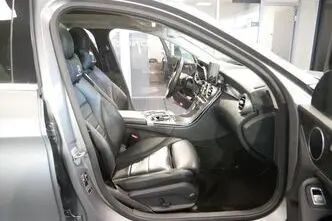 Mercedes-Benz C 250, 2.1, 150 kW, дизель, автомат, задний привод