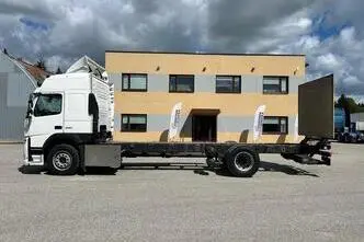 Volvo FM330, 251 kW, дизель, автомат