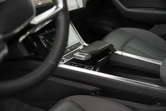 Audi e-tron, 300 kW, elekter, automaat, nelikvedu