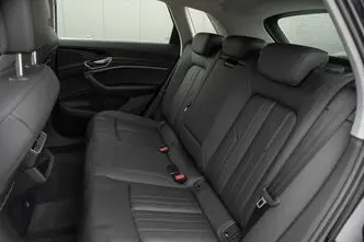 Audi e-tron, 300 kW, elekter, automaat, nelikvedu