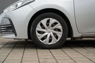 Toyota Corolla, 1.6, 97 kW, бензин, механическая, передний привод