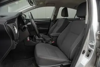 Toyota Corolla, 1.6, 97 kW, бензин, механическая, передний привод