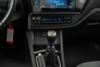 Toyota Corolla, 1.6, 97 kW, бензин, механическая, передний привод