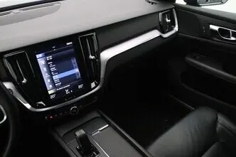 Volvo V60, 2.0, 120 kW, гибрид, автомат, передний привод