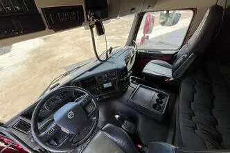 Volvo FMX 540 8x4, 405 kW, diesel, automatic