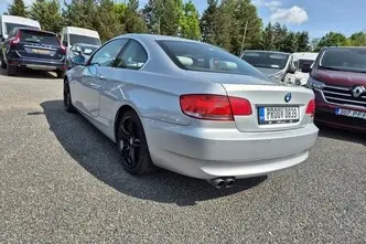 BMW 325, 3.0, 160 kW, petrol, manual, rear-wheel drive