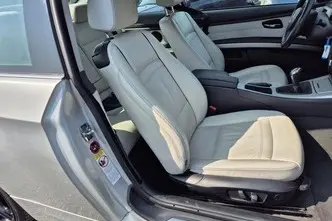 BMW 325, 3.0, 160 kW, petrol, manual, rear-wheel drive