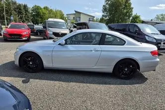 BMW 325, 3.0, 160 kW, petrol, manual, rear-wheel drive