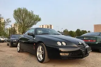 Alfa Romeo GTV, 122 kW, бензин, механическая, передний привод
