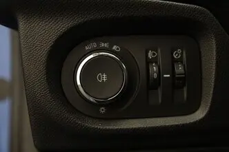 Opel Corsa, 1.5, 75 kW, дизель, механическая, передний привод