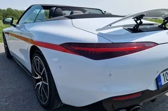 Mercedes-Benz SL 43 AMG, 2.0, 280 kW, гибрид, автомат, задний привод