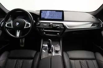 BMW 520, 2.0, 140 kW, hybrid, automatic, four-wheel drive