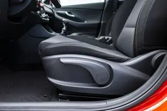 Hyundai i30, 1.4, 74 kW, bensiin, manuaal