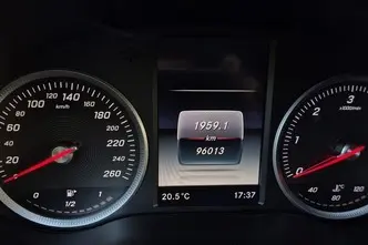 Mercedes-Benz C 180, 1.6, 85 kW, diesel, manual, rear-wheel drive
