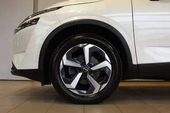 Nissan Qashqai, 1.3, 116 kW, hübriid, automaat, esivedu