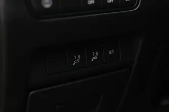 Mazda 3, 2.0, 132 kW, hübriid, manuaal, esivedu