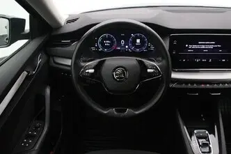 Škoda Octavia, 1.4, 110 kW, подключаемый гибрид, автомат, передний привод