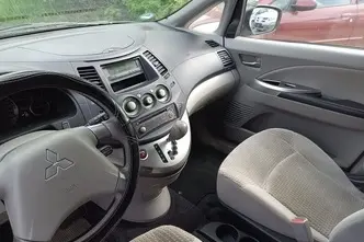 Mitsubishi Grandis, 2.4, 121 kW, bensiin, automaat, esivedu