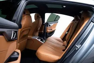 BMW 840, 3.0, 250 kW, гибрид, автомат, полный привод