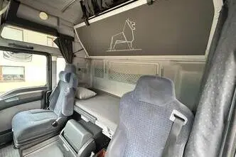 MAN TGA26.530, 390 kW, diesel, manual