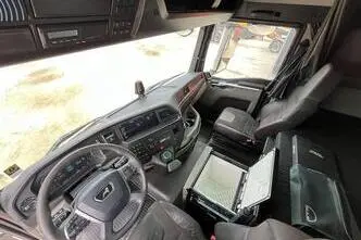 MAN TGX 35.510 8x4*4, 375 kW, дизель, автомат