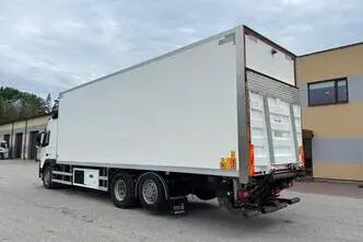 Volvo FM500 6x2, 375 kW, diesel, automatic