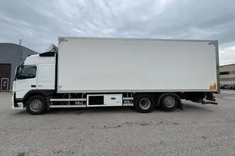 Volvo FM500 6x2, 375 kW, diesel, automatic
