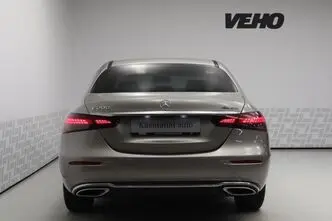 Mercedes-Benz E 200, 2.0, 145 kW, бензин, автомат, полный привод