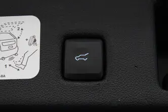 Ford Kuga, 2.5, 112 kW, подключаемый гибрид, автомат, передний привод