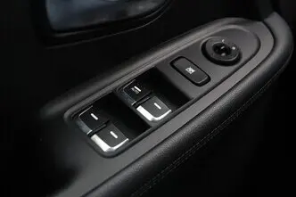 Kia Carens, 1.6, 99 kW, bensiin, manuaal, esivedu