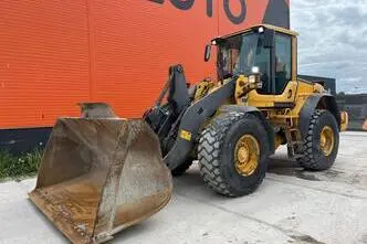 Volvo L 90 F 4x4, 128 kW, дизель, автомат