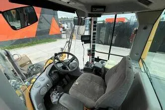 Volvo L 90 F 4x4, 128 kW, дизель, автомат