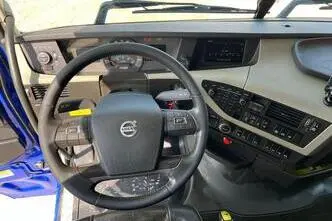 Volvo FH 16 750 6x4, 551 kW, diesel, automatic