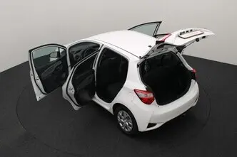 Toyota Yaris, 1.5, 54 kW, hybrid, automatic, front-wheel drive