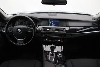 BMW 520, 2.0, 135 kW, бензин, автомат, задний привод