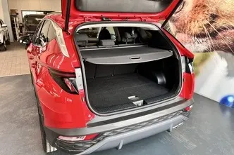 Hyundai Tucson, 1.6, 110 kW, гибрид, автомат, передний привод