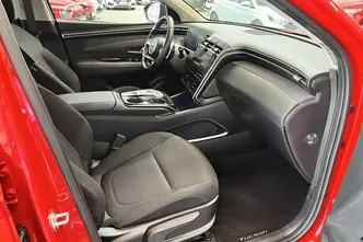 Hyundai Tucson, 1.6, 110 kW, гибрид, автомат, передний привод