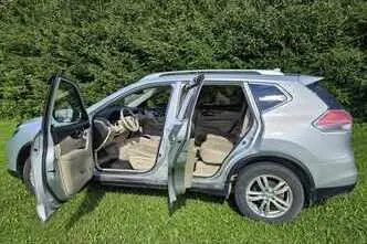 Nissan X-Trail, 1.6, 96 kW, дизель, автомат, передний привод